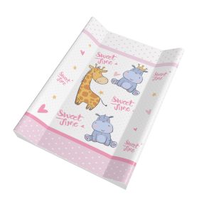 Sweet Time pelenkázólap – rózsaszín háttérrel, bébi zsiráf és víziló mintával, merev peremes 70×50 cm