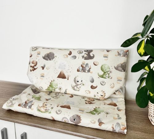 Dínó barátok ovis derékalj – 135x56 cm-es kétoldalas pamut fekvőbetét dinómintával
