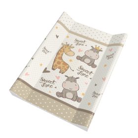 Sweet Time pelenkázólap – bézs alapon bébi zsiráf és víziló mintával, 70×50 cm, puha peremes kivitel