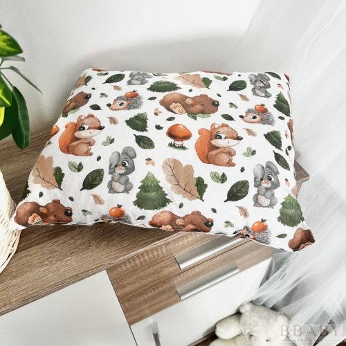 Gyermek pufi párna – Őszi Erdei Mókus | Puha pihenés a természet ölelésében