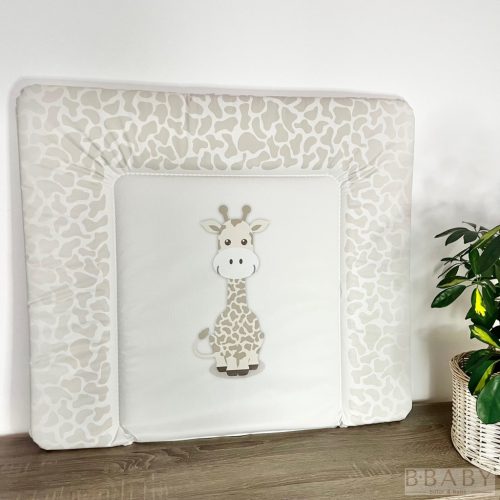 Pelenkázólap puha – Zsiráf Zsombi minta, 75×85 cm | PVC bevonat, párnázott kivitel