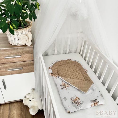 MackóKaland – Cipzáros babatakaró 70×40 cm | Repülős macis pamut, mogyoró minky, antiallergén töltettel
