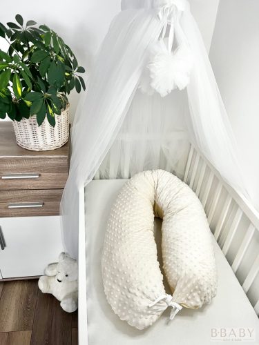 Egyenes vonalú kismamapárna – Dream | Bézs pamut és krém minky ölelés a nyugodt pillanatokért