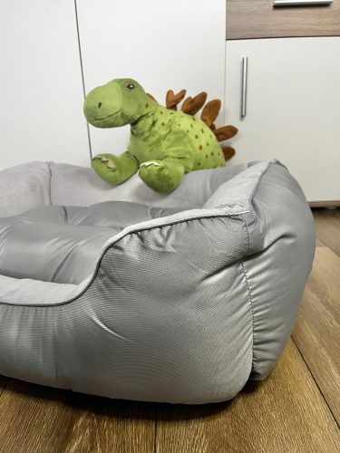 Szürke L kutyafekhely – Tágas fekhely 10–20 kg-ig |  vászon külső,  plüss belső