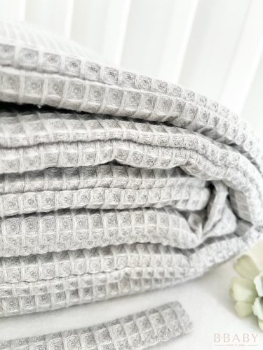 Szürke waffle pamut kiságy rácsvédő 200x30 cm – bbaby