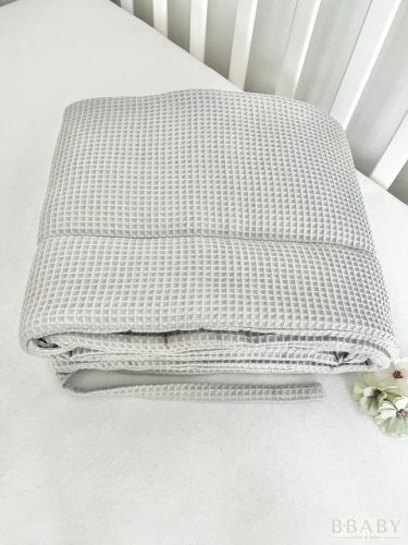 Szürke waffle pamut kiságy rácsvédő 200x30 cm – bbaby