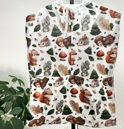 Őszi Erdei Mókus ovis zsák – A természet ölelésében, praktikusan elrendezve! 45 x 60